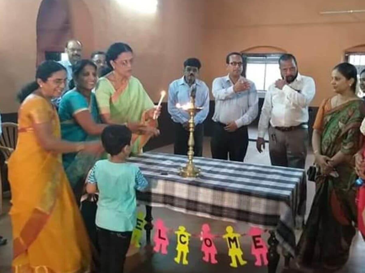 Inauguration of the new block of BEM Moegling English School